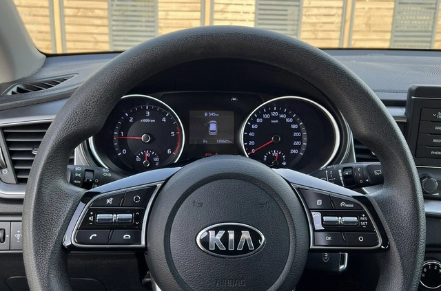 Kia Ceed cena 48900 przebieg: 135620, rok produkcji 2020 z Skoki małe 631